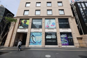 スケッチャーズ２